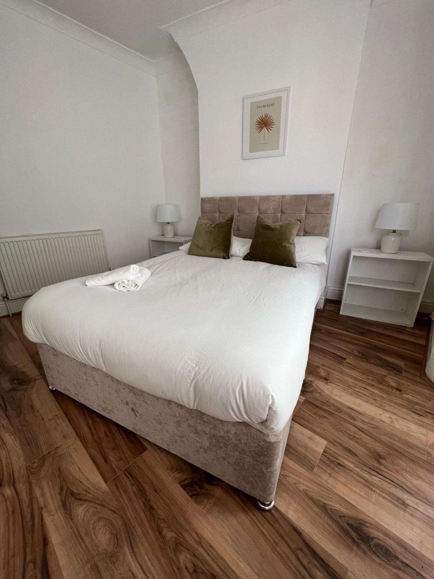 2025 Award Winner Liverpool Ivy House - 4 Bedrooms Exterior photo