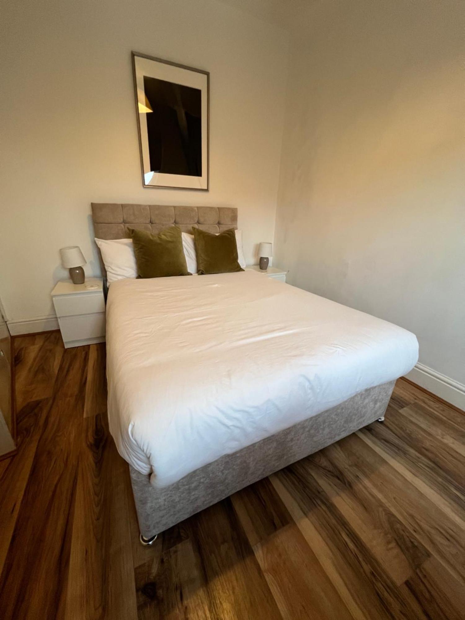 2025 Award Winner Liverpool Ivy House - 4 Bedrooms Exterior photo